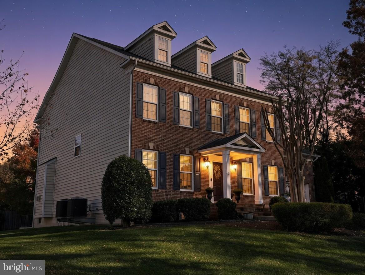 5104 HIRST VALLEY WAY, CENTREVILLE, Virginia 20120, 5 Bedrooms Bedrooms, ,4 BathroomsBathrooms,Residential,For sale,5104 HIRST VALLEY WAY,VAFX2281860 MLS # VAFX2281860