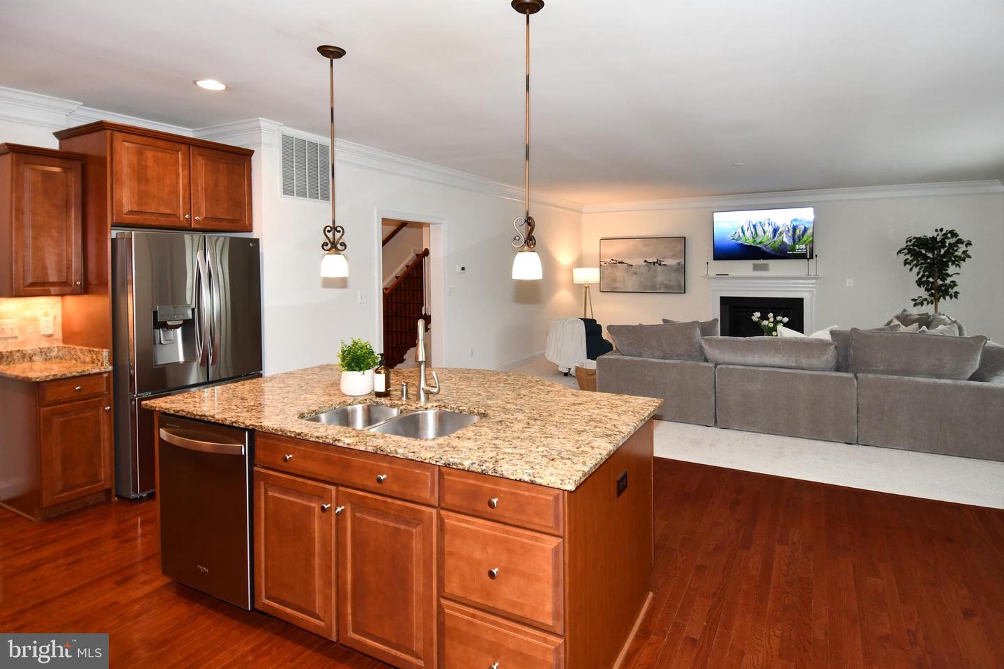 5104 HIRST VALLEY WAY, CENTREVILLE, Virginia 20120, 5 Bedrooms Bedrooms, ,4 BathroomsBathrooms,Residential,For sale,5104 HIRST VALLEY WAY,VAFX2281860 MLS # VAFX2281860