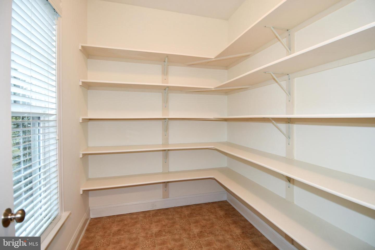 5104 HIRST VALLEY WAY, CENTREVILLE, Virginia 20120, 5 Bedrooms Bedrooms, ,4 BathroomsBathrooms,Residential,For sale,5104 HIRST VALLEY WAY,VAFX2281860 MLS # VAFX2281860