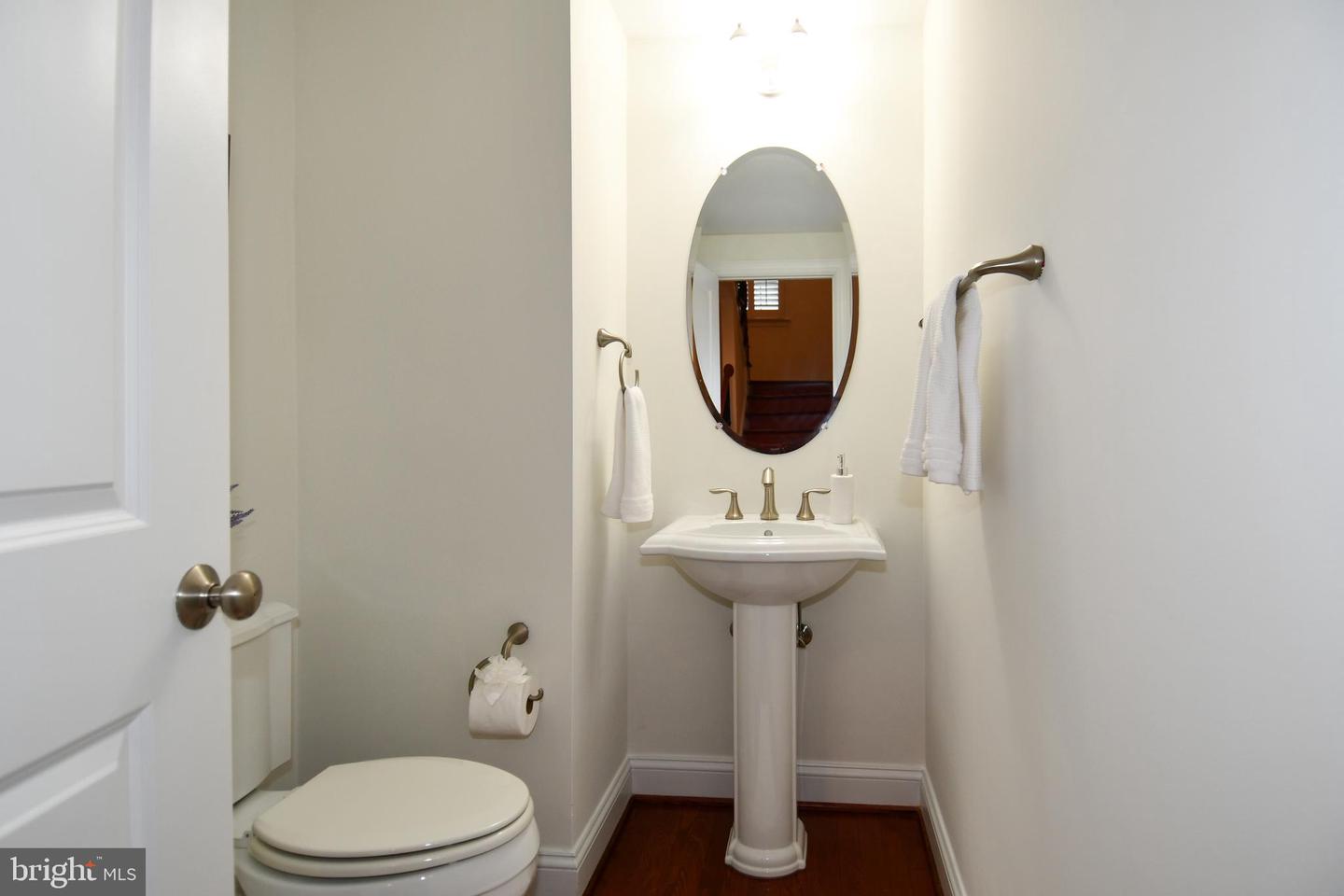 5104 HIRST VALLEY WAY, CENTREVILLE, Virginia 20120, 5 Bedrooms Bedrooms, ,4 BathroomsBathrooms,Residential,For sale,5104 HIRST VALLEY WAY,VAFX2281860 MLS # VAFX2281860