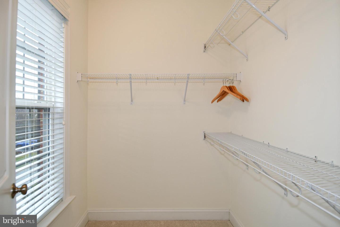 5104 HIRST VALLEY WAY, CENTREVILLE, Virginia 20120, 5 Bedrooms Bedrooms, ,4 BathroomsBathrooms,Residential,For sale,5104 HIRST VALLEY WAY,VAFX2281860 MLS # VAFX2281860