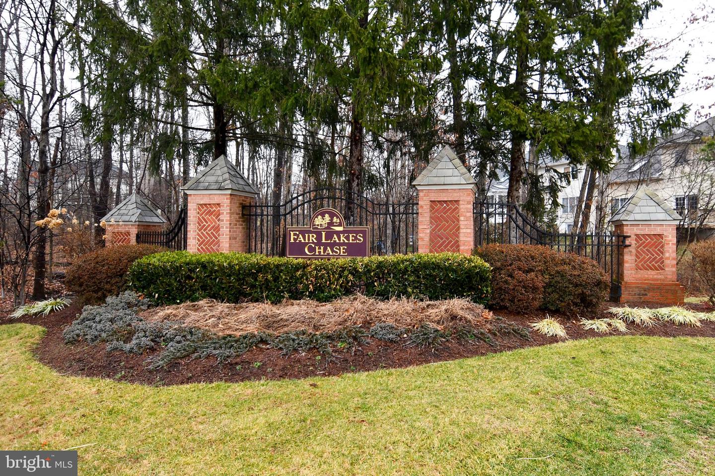 5104 HIRST VALLEY WAY, CENTREVILLE, Virginia 20120, 5 Bedrooms Bedrooms, ,4 BathroomsBathrooms,Residential,For sale,5104 HIRST VALLEY WAY,VAFX2281860 MLS # VAFX2281860