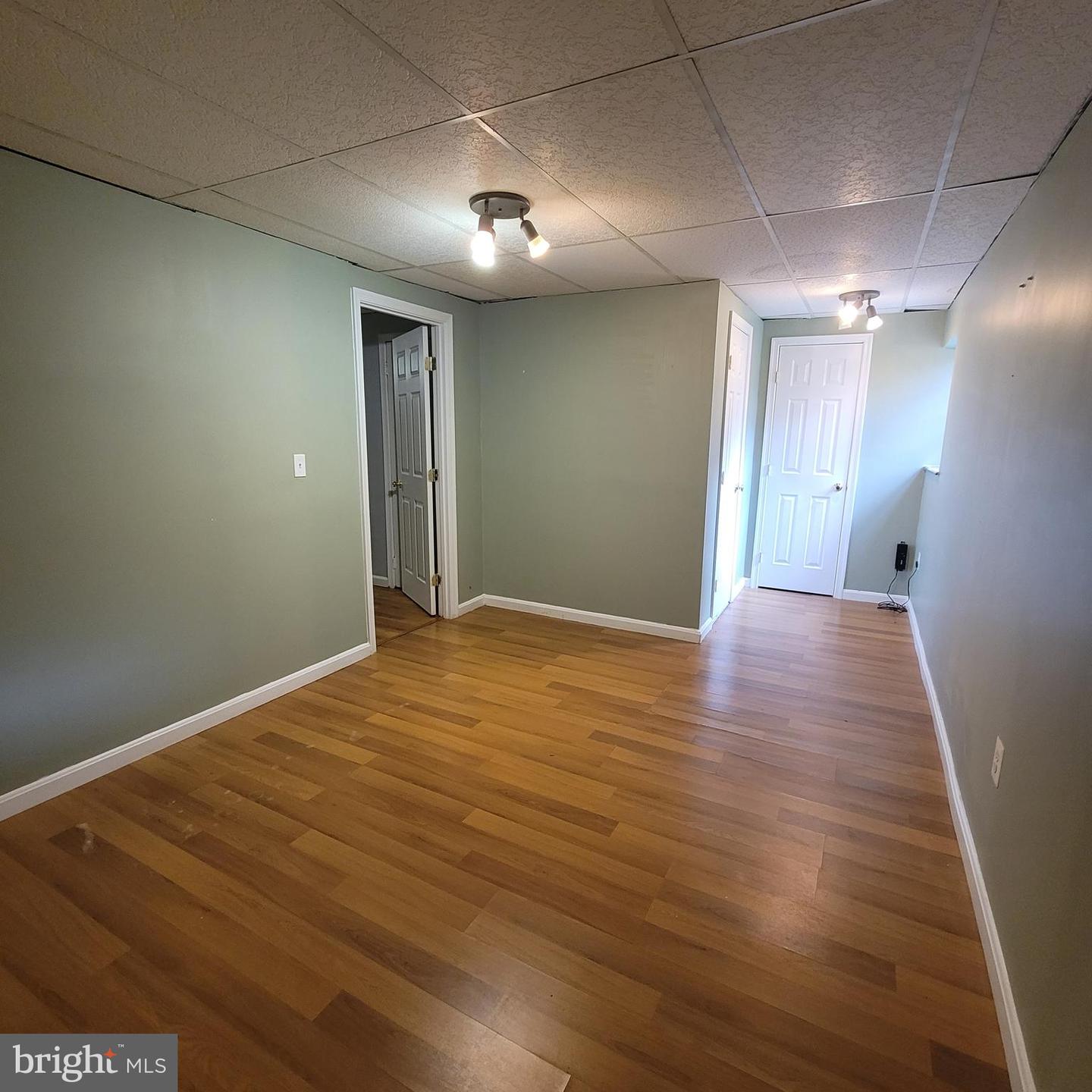 23 JERMYN CT, STERLING, Virginia 20165, 4 Bedrooms Bedrooms, ,3 BathroomsBathrooms,Residential,For sale,23 JERMYN CT,VALO2112164 MLS # VALO2112164