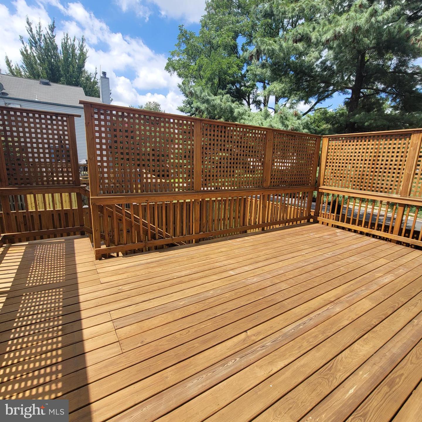 23 JERMYN CT, STERLING, Virginia 20165, 4 Bedrooms Bedrooms, ,3 BathroomsBathrooms,Residential,For sale,23 JERMYN CT,VALO2112164 MLS # VALO2112164