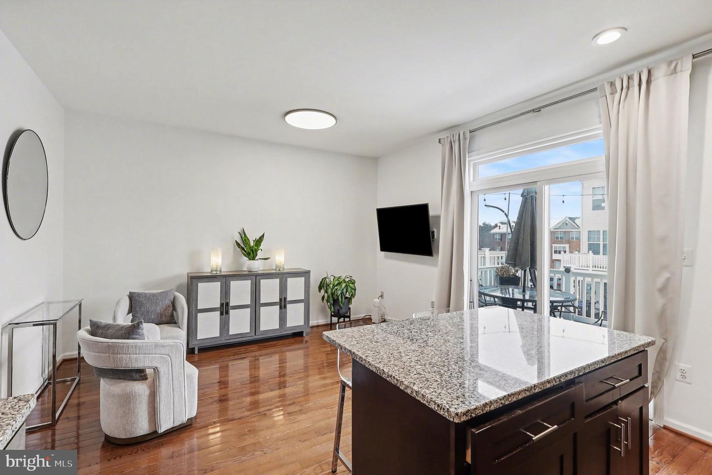 41627 EPPING GREEN SQ, ALDIE, Virginia 20105, 3 Bedrooms Bedrooms, ,2 BathroomsBathrooms,Residential,For sale,41627 EPPING GREEN SQ,VALO2112640 MLS # VALO2112640