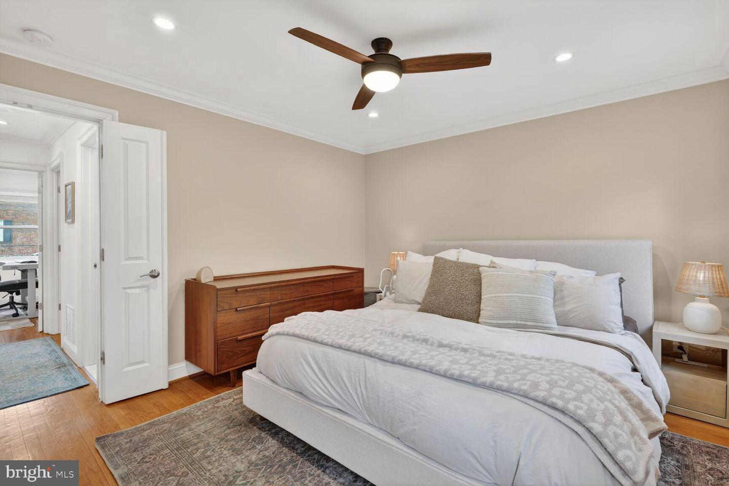 1014 COLONIAL AVE, ALEXANDRIA, Virginia 22314, 3 Bedrooms Bedrooms, ,2 BathroomsBathrooms,Residential,For sale,1014 COLONIAL AVE,VAAX2052744 MLS # VAAX2052744