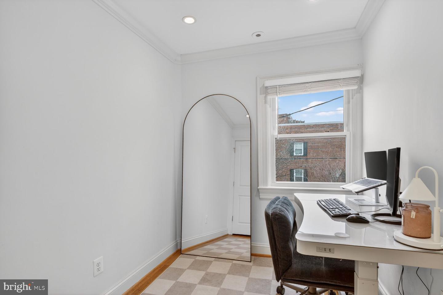 1014 COLONIAL AVE, ALEXANDRIA, Virginia 22314, 3 Bedrooms Bedrooms, ,2 BathroomsBathrooms,Residential,For sale,1014 COLONIAL AVE,VAAX2052744 MLS # VAAX2052744