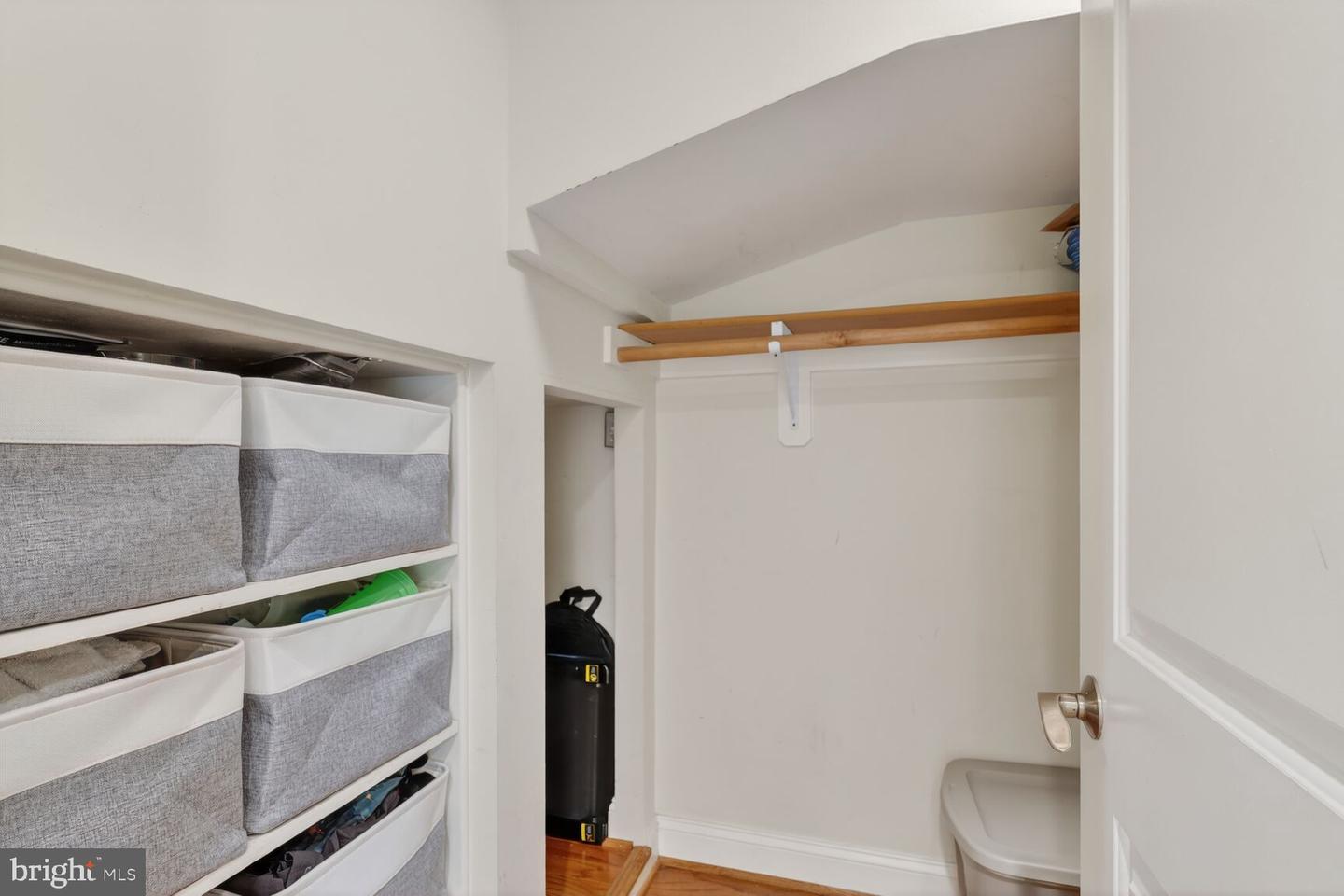 1014 COLONIAL AVE, ALEXANDRIA, Virginia 22314, 3 Bedrooms Bedrooms, ,2 BathroomsBathrooms,Residential,For sale,1014 COLONIAL AVE,VAAX2052744 MLS # VAAX2052744