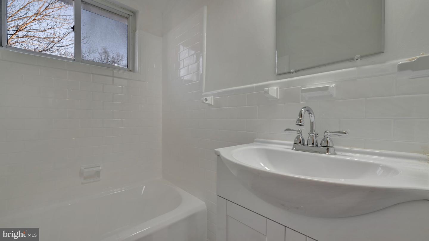 818 51ST ST SE, WASHINGTON, District Of Columbia 20019, ,Residential,For sale,818 51ST ST SE,DCDC2242076 MLS # DCDC2242076