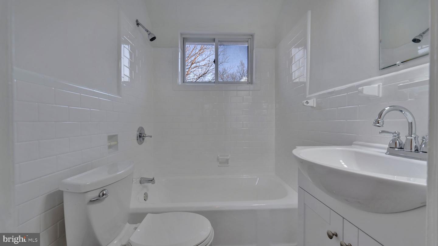 818 51ST ST SE, WASHINGTON, District Of Columbia 20019, ,Residential,For sale,818 51ST ST SE,DCDC2242076 MLS # DCDC2242076