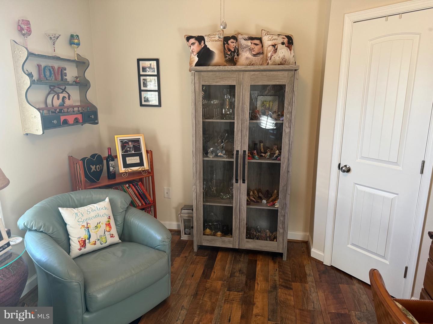 1157 GRANNY SMITH RD, LINDEN, Virginia 22642, 3 Bedrooms Bedrooms, 7 Rooms Rooms,3 BathroomsBathrooms,Residential,For sale,1157 GRANNY SMITH RD,VAWR2013180 MLS # VAWR2013180