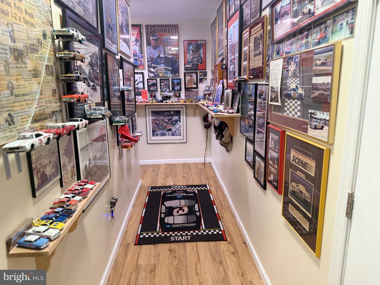 1157 GRANNY SMITH RD, LINDEN, Virginia 22642, 3 Bedrooms Bedrooms, 7 Rooms Rooms,3 BathroomsBathrooms,Residential,For sale,1157 GRANNY SMITH RD,VAWR2013180 MLS # VAWR2013180