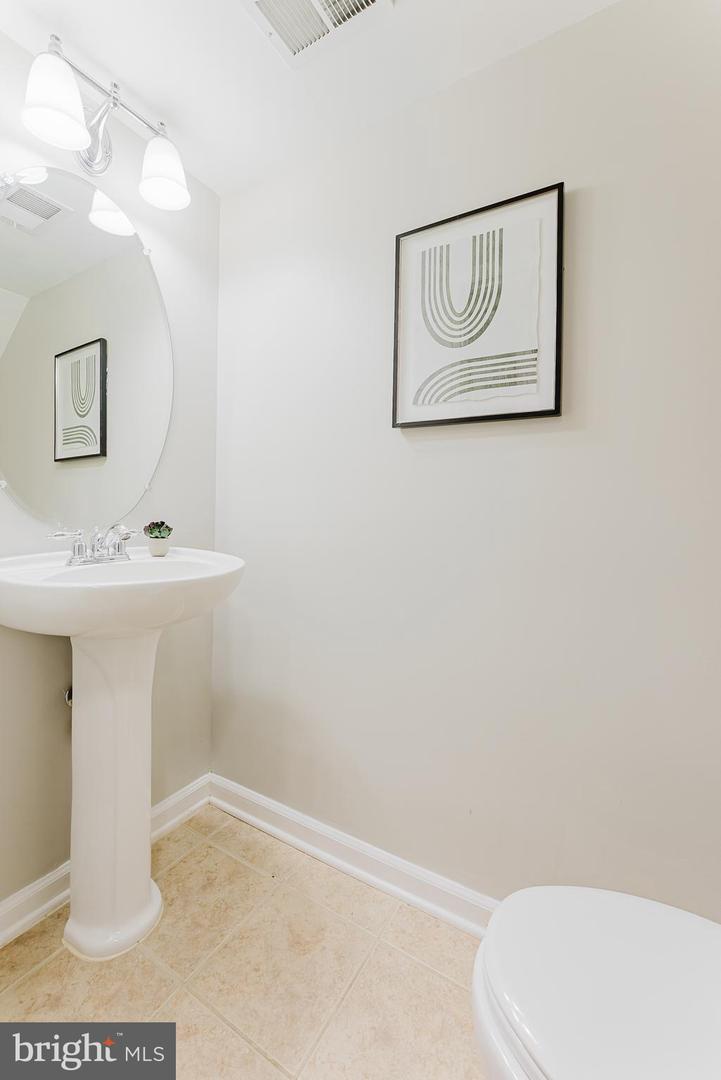 12468-A LIBERTY BRIDGE RD, FAIRFAX, Virginia 22033, 2 Bedrooms Bedrooms, ,2 BathroomsBathrooms,Residential,For sale,12468-A LIBERTY BRIDGE RD,VAFX2286808 MLS # VAFX2286808