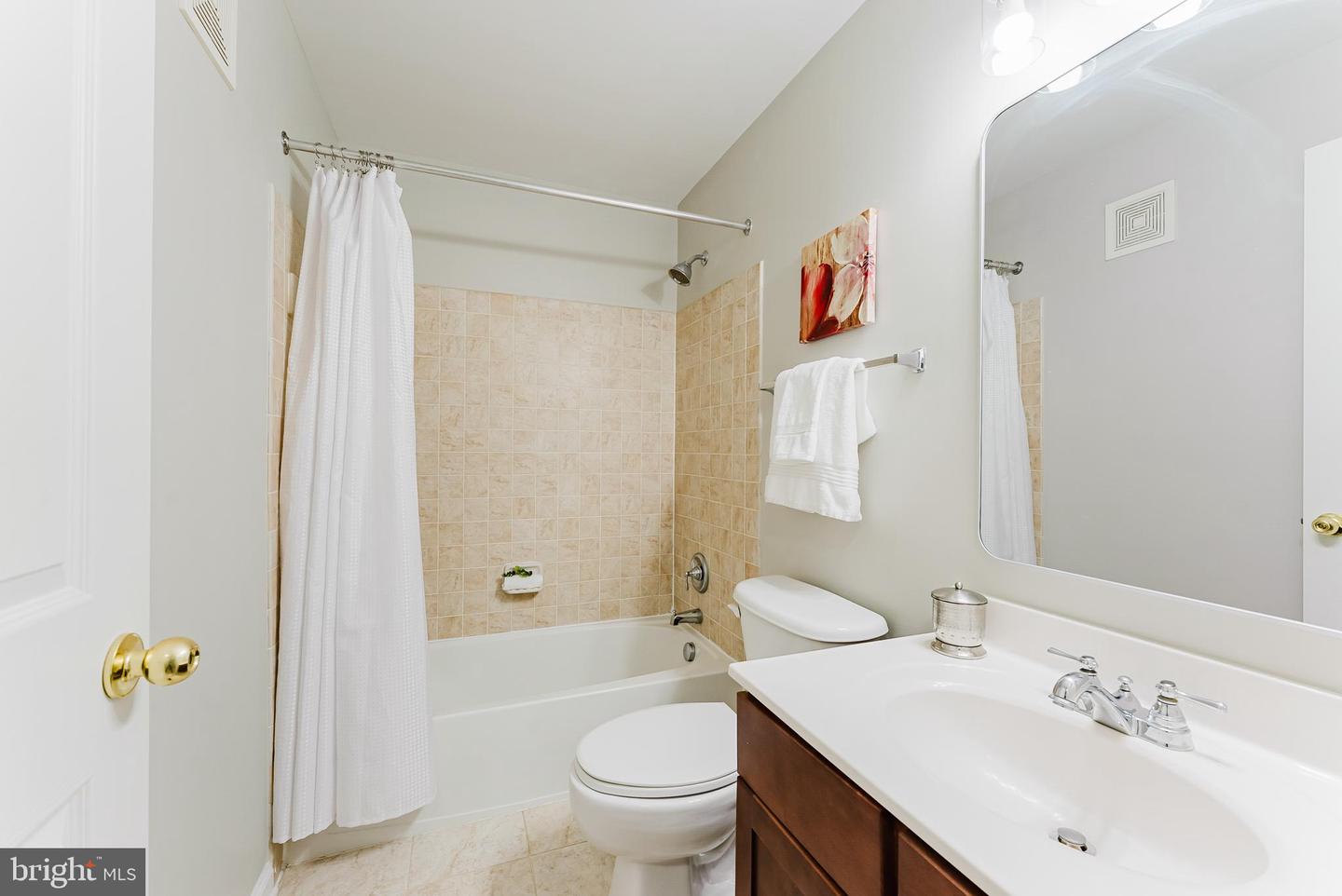 12468-A LIBERTY BRIDGE RD, FAIRFAX, Virginia 22033, 2 Bedrooms Bedrooms, ,2 BathroomsBathrooms,Residential,For sale,12468-A LIBERTY BRIDGE RD,VAFX2286808 MLS # VAFX2286808