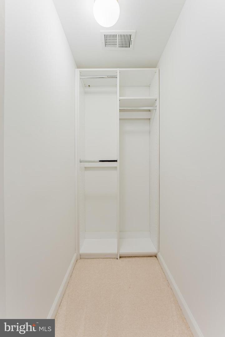 12468-A LIBERTY BRIDGE RD, FAIRFAX, Virginia 22033, 2 Bedrooms Bedrooms, ,2 BathroomsBathrooms,Residential,For sale,12468-A LIBERTY BRIDGE RD,VAFX2286808 MLS # VAFX2286808