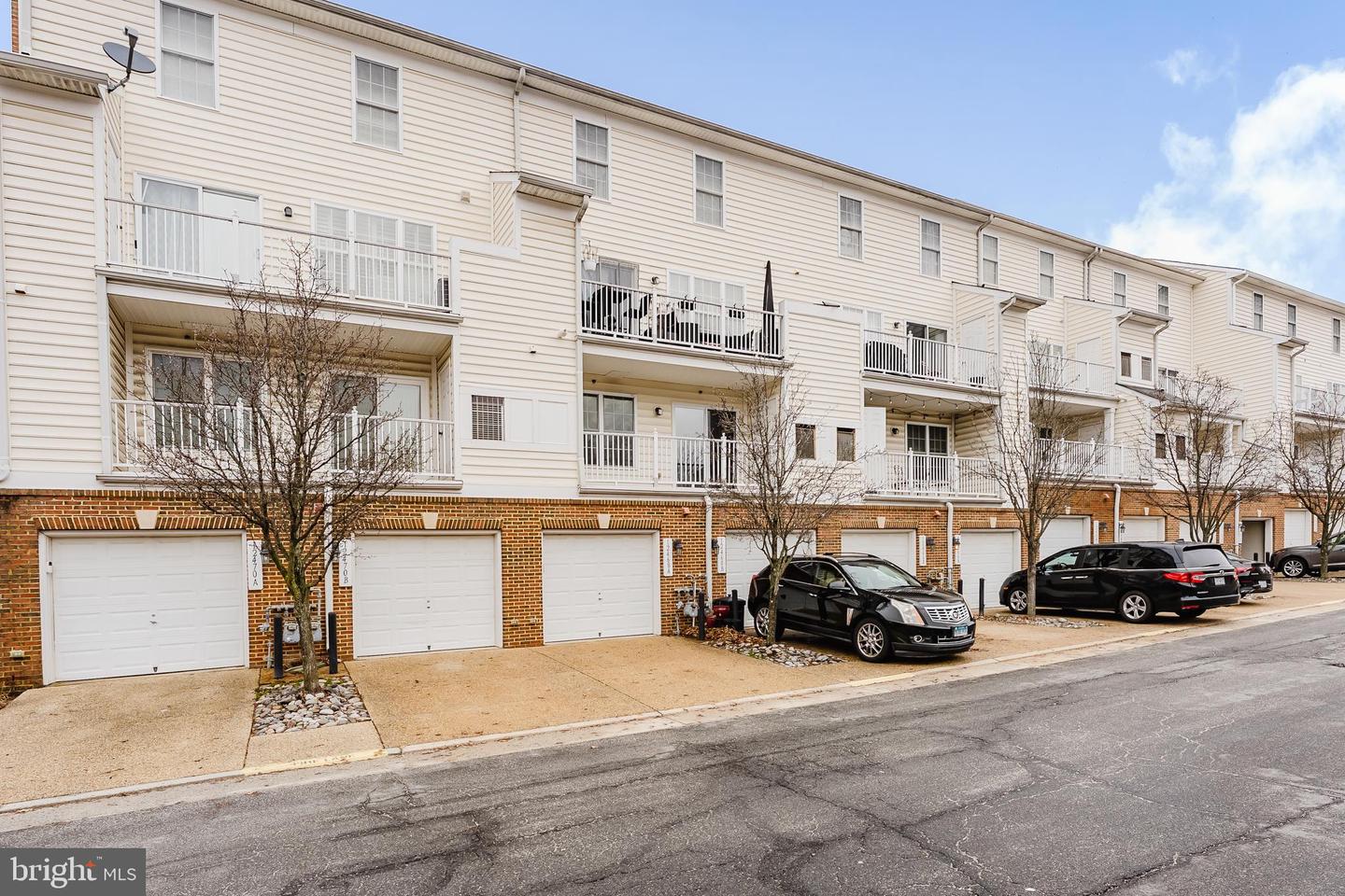 12468-A LIBERTY BRIDGE RD, FAIRFAX, Virginia 22033, 2 Bedrooms Bedrooms, ,2 BathroomsBathrooms,Residential,For sale,12468-A LIBERTY BRIDGE RD,VAFX2286808 MLS # VAFX2286808