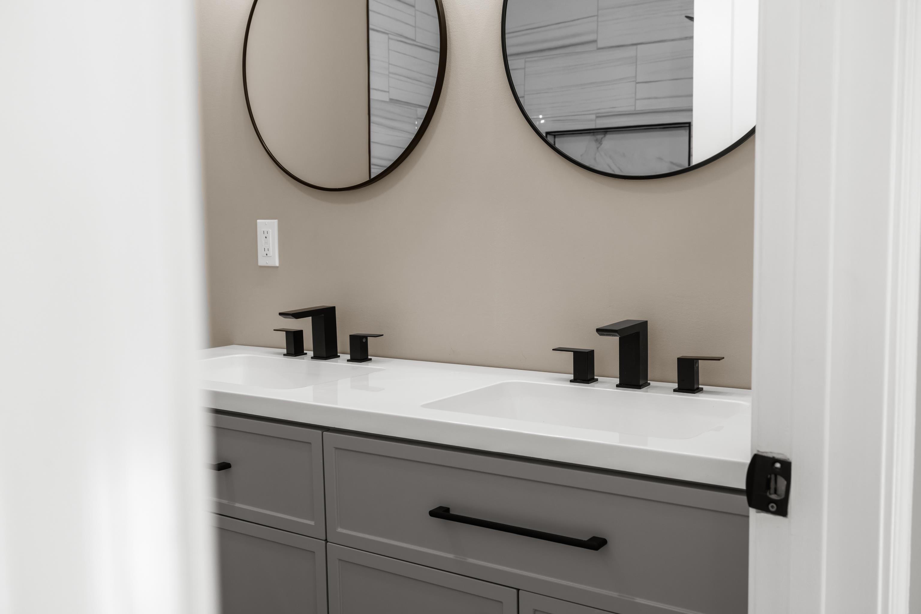 1293 LEE HWY, VERONA, Virginia 24482, 4 Bedrooms Bedrooms, ,2 BathroomsBathrooms,Residential,1293 LEE HWY,673632 MLS # 673632