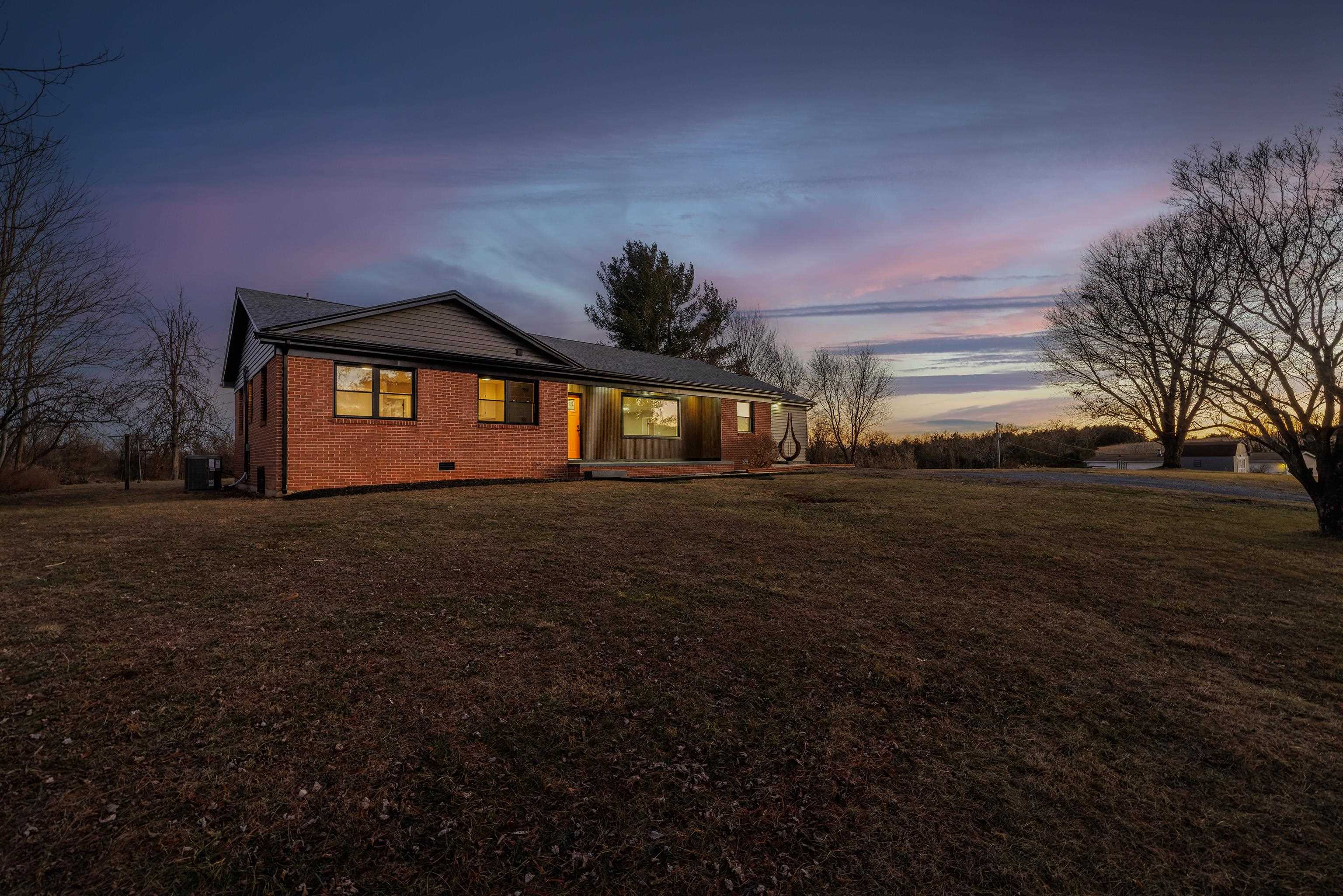 1293 LEE HWY, VERONA, Virginia 24482, 4 Bedrooms Bedrooms, ,2 BathroomsBathrooms,Residential,1293 LEE HWY,673632 MLS # 673632