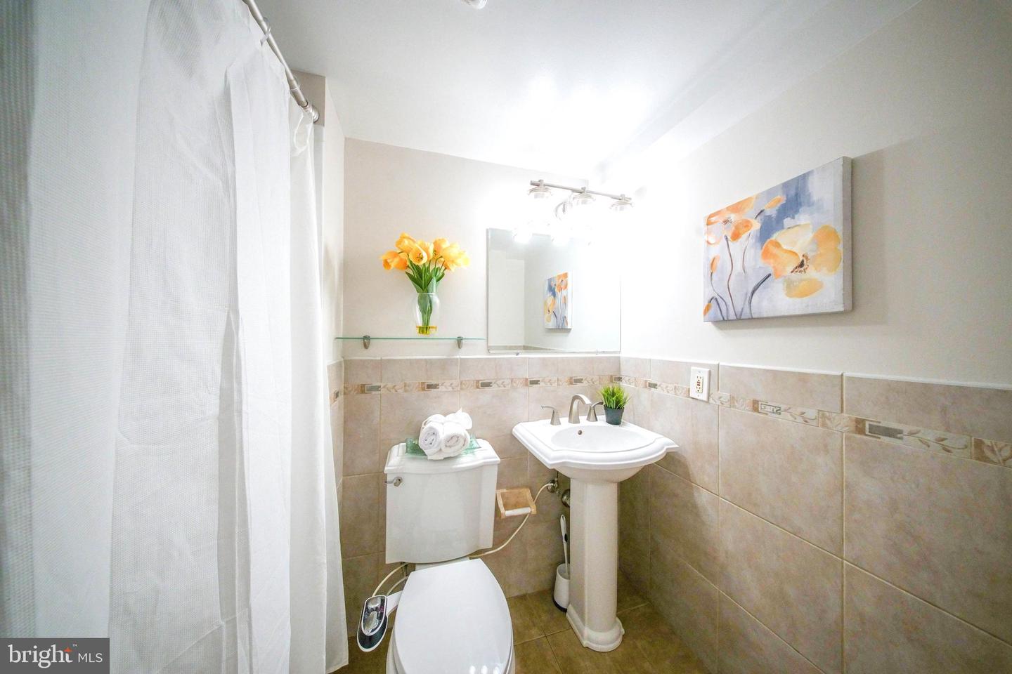 7721 TREMAYNE PL #215, MCLEAN, Virginia 22102, 2 Bedrooms Bedrooms, 4 Rooms Rooms,2 BathroomsBathrooms,Residential,For sale,7721 TREMAYNE PL #215,VAFX2287176 MLS # VAFX2287176 7721 TREMAYNE PL #215, MCLEAN, Virginia 22102, 2 Bedrooms Bedrooms, 4 Rooms Rooms,2 BathroomsBathrooms,Residential,For sale,7721 TREMAYNE PL #215,VAFX2287176 MLS # VAFX2287176