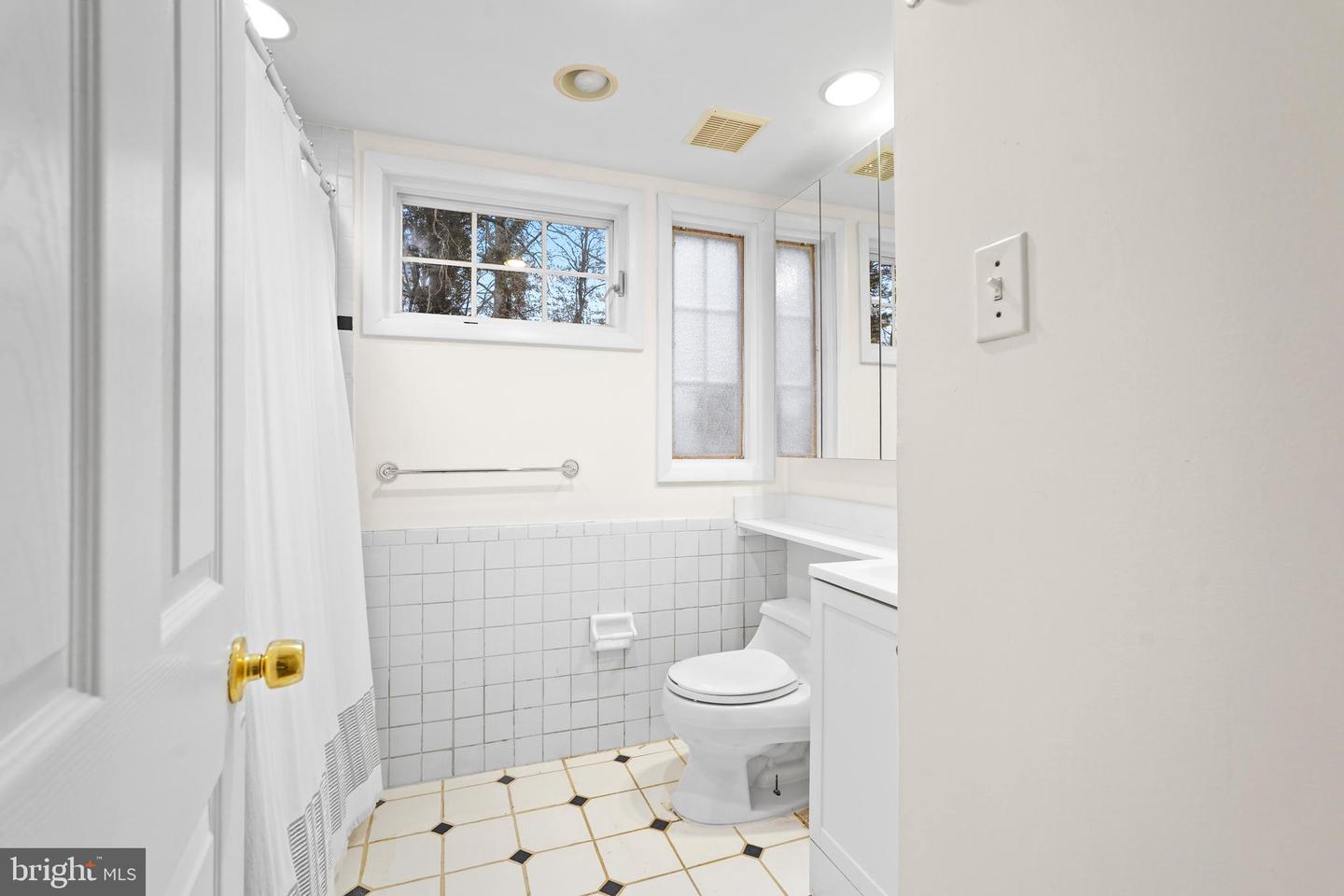 7423 EXMORE ST, SPRINGFIELD, Virginia 22150, 4 Bedrooms Bedrooms, ,3 BathroomsBathrooms,Residential,For sale,7423 EXMORE ST,VAFX2287542 MLS # VAFX2287542