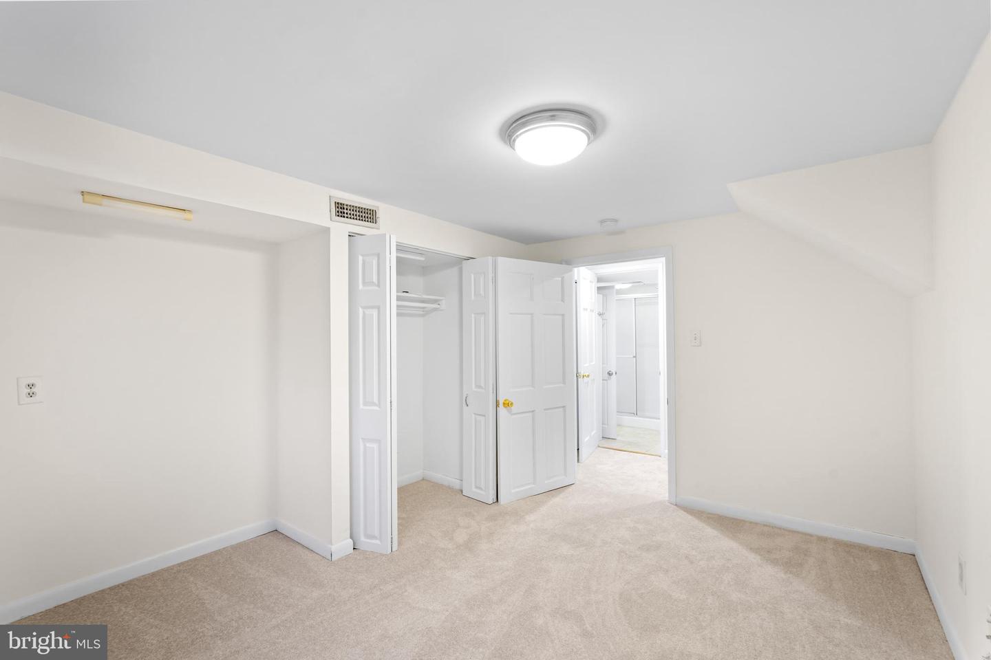 7423 EXMORE ST, SPRINGFIELD, Virginia 22150, 4 Bedrooms Bedrooms, ,3 BathroomsBathrooms,Residential,For sale,7423 EXMORE ST,VAFX2287542 MLS # VAFX2287542