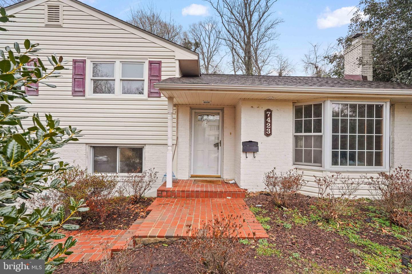 7423 EXMORE ST, SPRINGFIELD, Virginia 22150, 4 Bedrooms Bedrooms, ,3 BathroomsBathrooms,Residential,For sale,7423 EXMORE ST,VAFX2287542 MLS # VAFX2287542