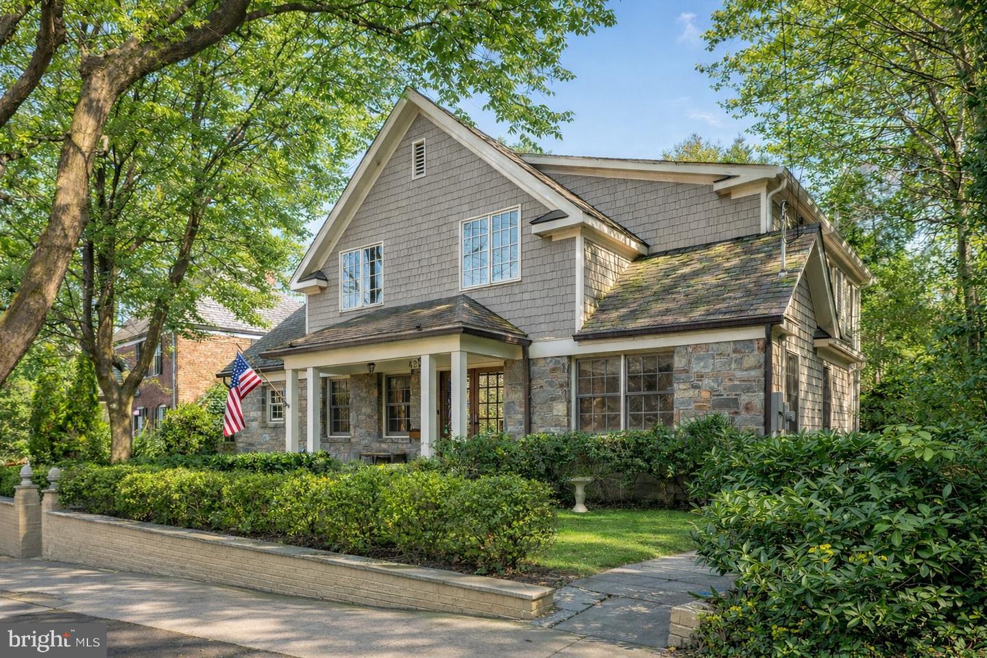 4221 FORDHAM RD NW, WASHINGTON, District Of Columbia 20016, 4 Bedrooms Bedrooms, ,4 BathroomsBathrooms,Residential,For sale,4221 FORDHAM RD NW,DCDC2243216 MLS # DCDC2243216