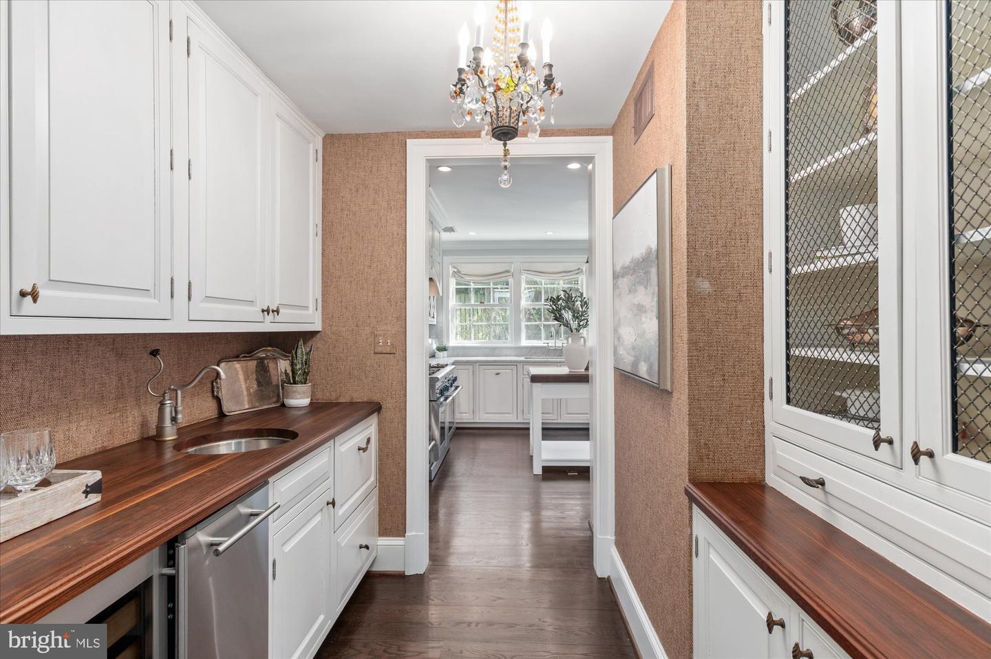 4221 FORDHAM RD NW, WASHINGTON, District Of Columbia 20016, 4 Bedrooms Bedrooms, ,4 BathroomsBathrooms,Residential,For sale,4221 FORDHAM RD NW,DCDC2243216 MLS # DCDC2243216