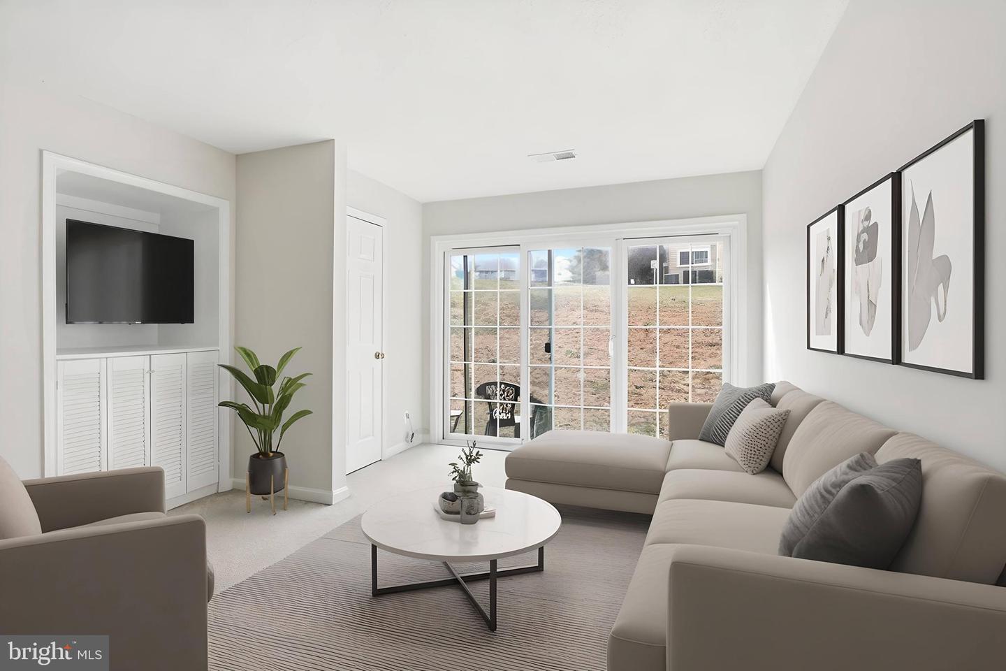 3902 GOLF TEE CT #101, FAIRFAX, Virginia 22033, 3 Bedrooms Bedrooms, ,2 BathroomsBathrooms,Residential,For sale,3902 GOLF TEE CT #101,VAFX2287592 MLS # VAFX2287592