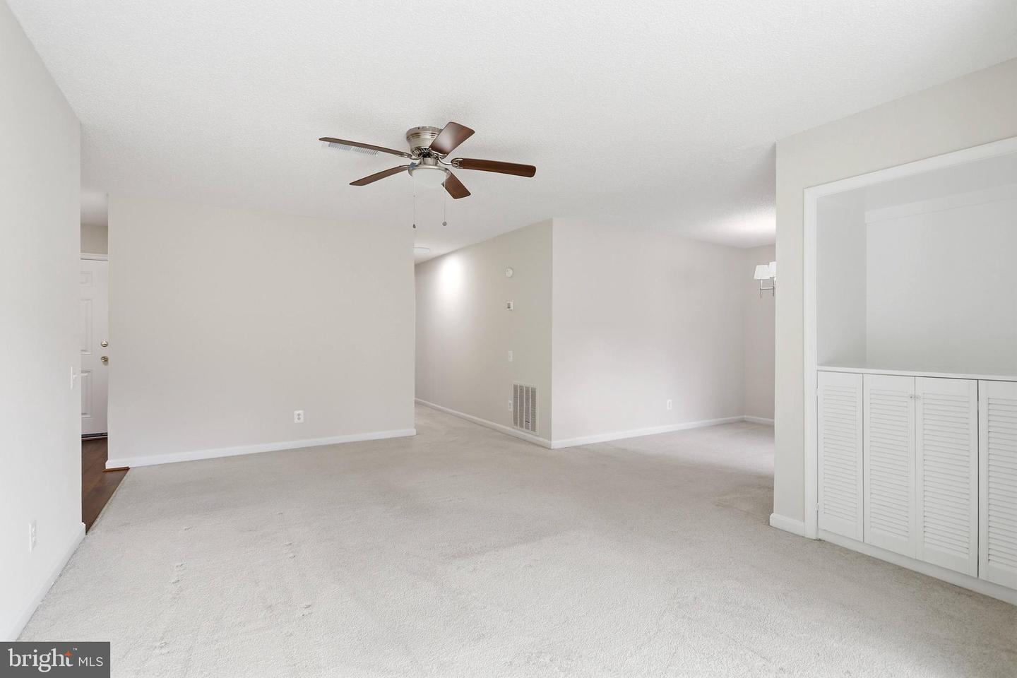 3902 GOLF TEE CT #101, FAIRFAX, Virginia 22033, 3 Bedrooms Bedrooms, ,2 BathroomsBathrooms,Residential,For sale,3902 GOLF TEE CT #101,VAFX2287592 MLS # VAFX2287592