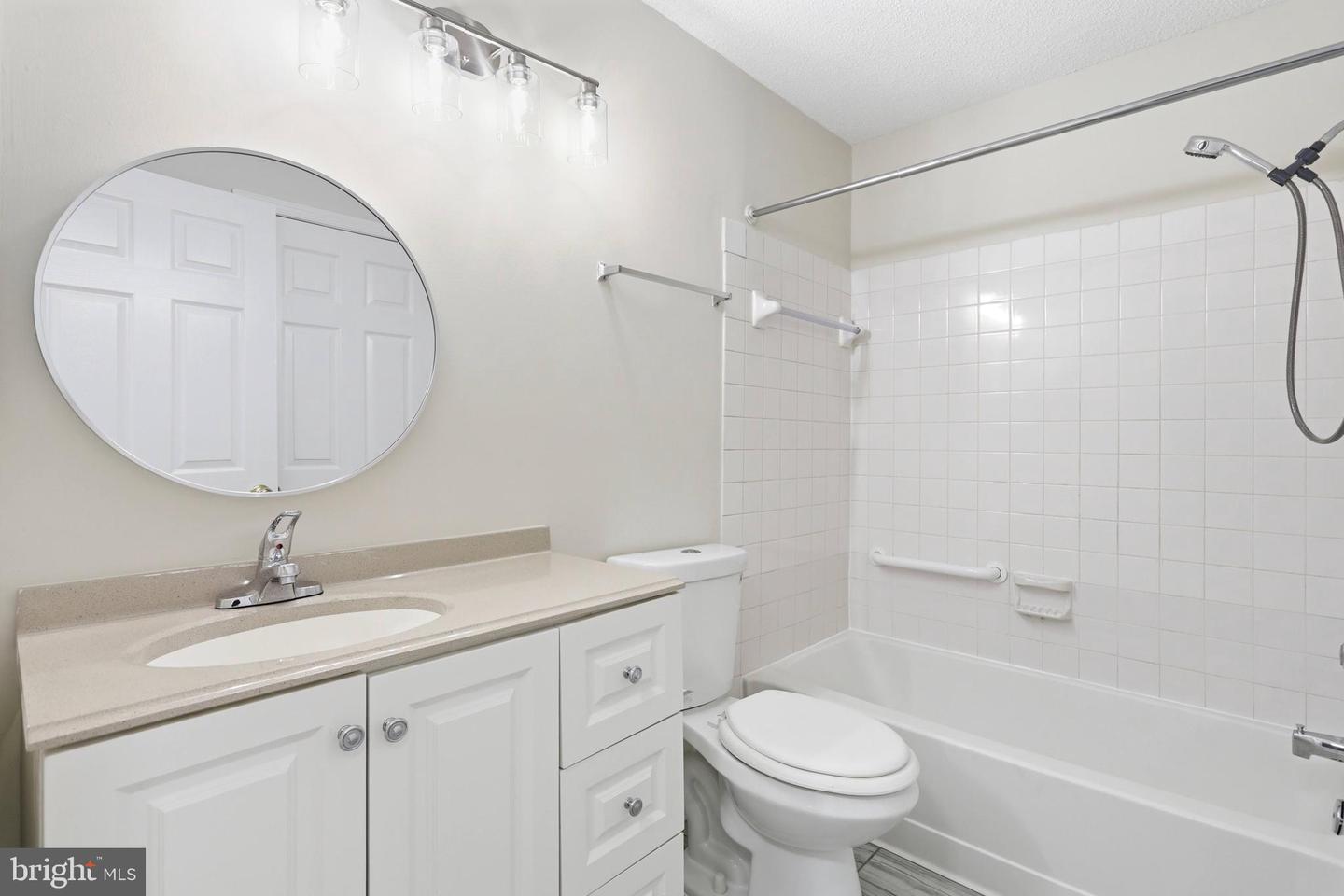 3902 GOLF TEE CT #101, FAIRFAX, Virginia 22033, 3 Bedrooms Bedrooms, ,2 BathroomsBathrooms,Residential,For sale,3902 GOLF TEE CT #101,VAFX2287592 MLS # VAFX2287592