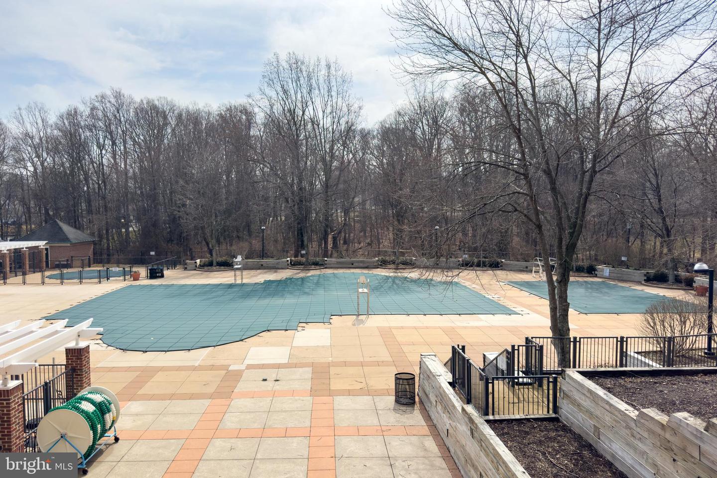 3902 GOLF TEE CT #101, FAIRFAX, Virginia 22033, 3 Bedrooms Bedrooms, ,2 BathroomsBathrooms,Residential,For sale,3902 GOLF TEE CT #101,VAFX2287592 MLS # VAFX2287592