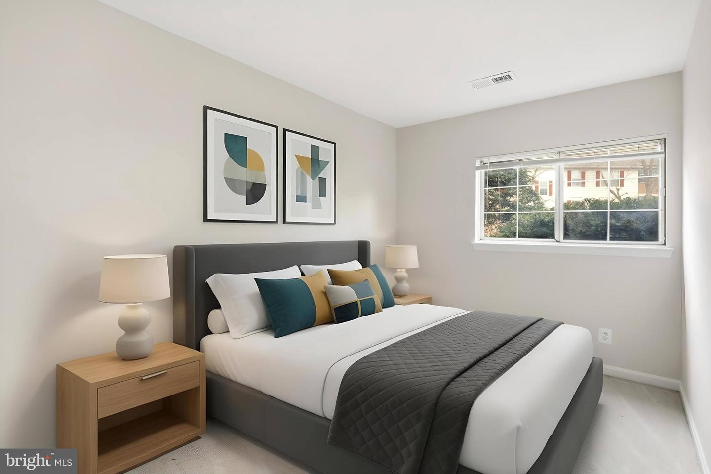 3902 GOLF TEE CT #101, FAIRFAX, Virginia 22033, 3 Bedrooms Bedrooms, ,2 BathroomsBathrooms,Residential,For sale,3902 GOLF TEE CT #101,VAFX2287592 MLS # VAFX2287592