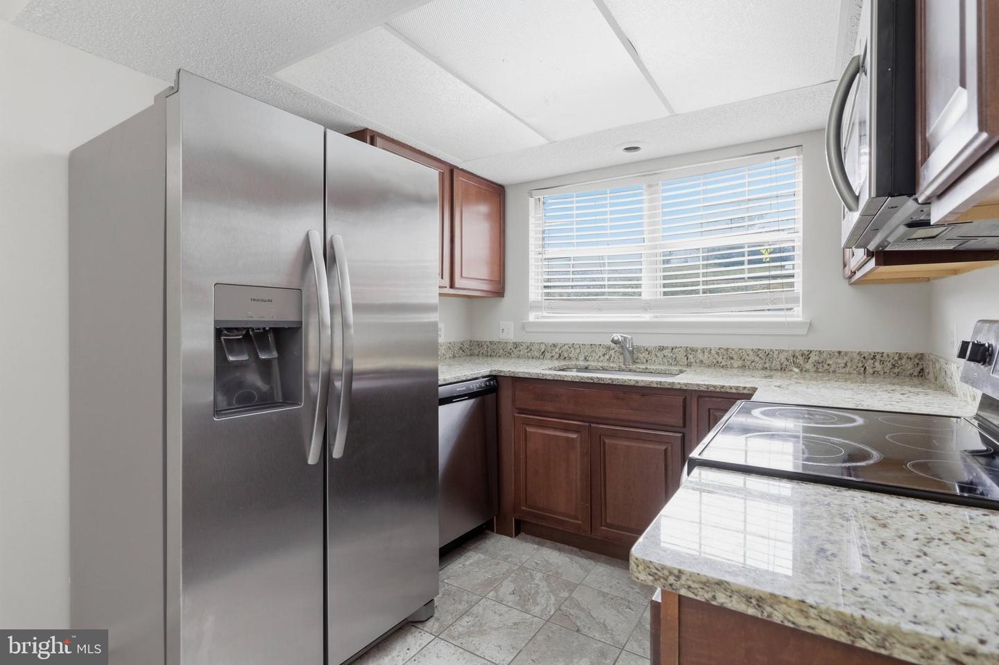 3902 GOLF TEE CT #101, FAIRFAX, Virginia 22033, 3 Bedrooms Bedrooms, ,2 BathroomsBathrooms,Residential,For sale,3902 GOLF TEE CT #101,VAFX2287592 MLS # VAFX2287592