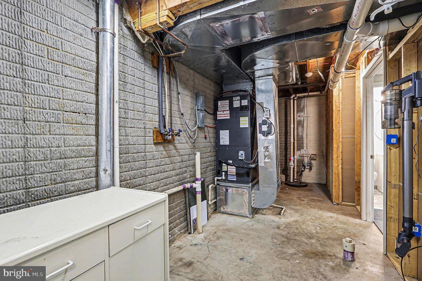 8318 DIAMOND HILL RD, WARRENTON, Virginia 20186, 4 Bedrooms Bedrooms, 19 Rooms Rooms,4 BathroomsBathrooms,Residential,For sale,8318 DIAMOND HILL RD,VAFQ2020300 MLS # VAFQ2020300