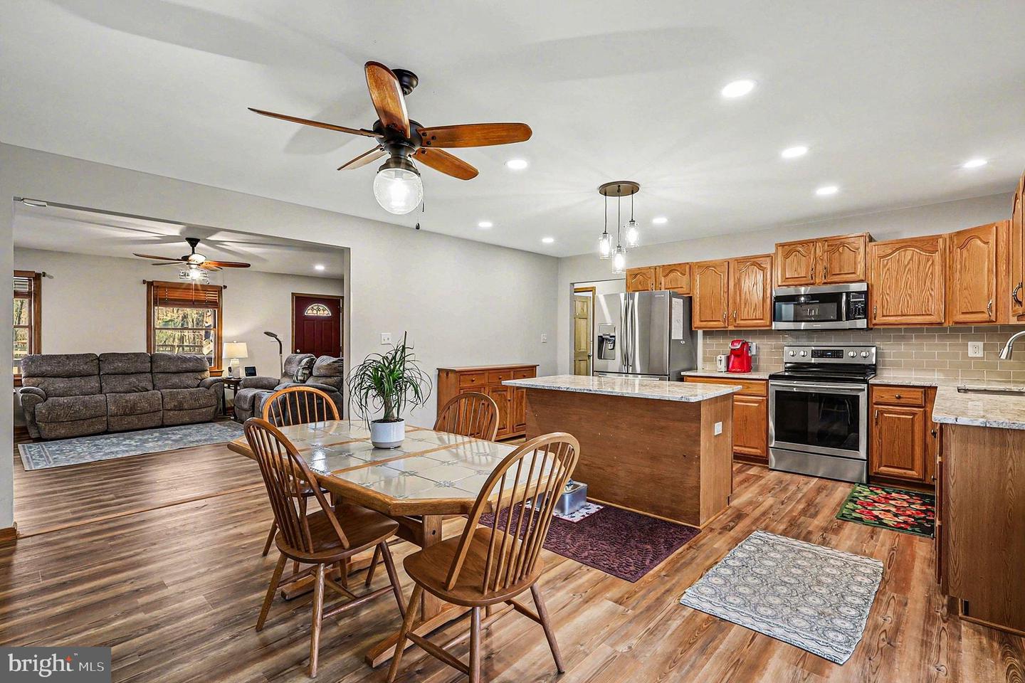 8318 DIAMOND HILL RD, WARRENTON, Virginia 20186, 4 Bedrooms Bedrooms, 19 Rooms Rooms,4 BathroomsBathrooms,Residential,For sale,8318 DIAMOND HILL RD,VAFQ2020300 MLS # VAFQ2020300