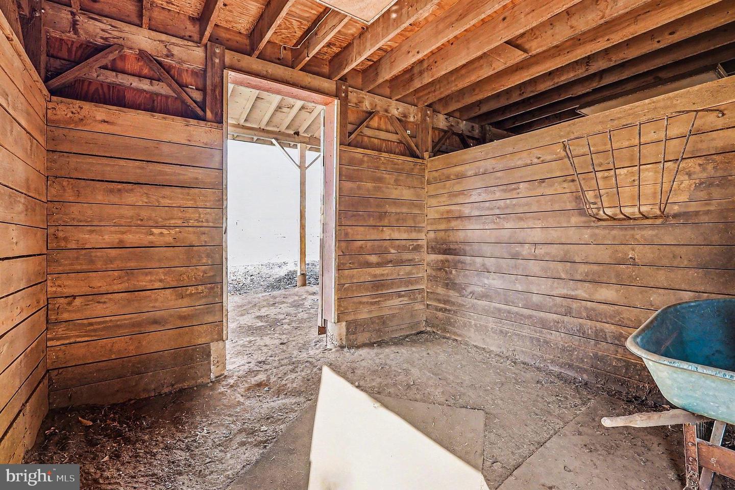 8318 DIAMOND HILL RD, WARRENTON, Virginia 20186, 4 Bedrooms Bedrooms, 19 Rooms Rooms,4 BathroomsBathrooms,Residential,For sale,8318 DIAMOND HILL RD,VAFQ2020300 MLS # VAFQ2020300