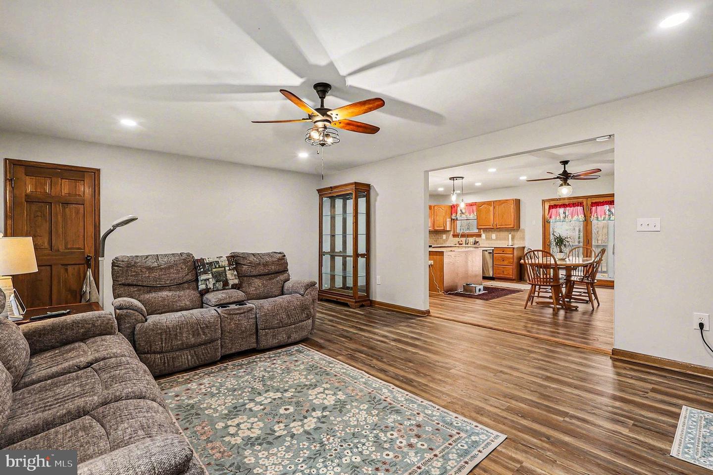 8318 DIAMOND HILL RD, WARRENTON, Virginia 20186, 4 Bedrooms Bedrooms, 19 Rooms Rooms,4 BathroomsBathrooms,Residential,For sale,8318 DIAMOND HILL RD,VAFQ2020300 MLS # VAFQ2020300