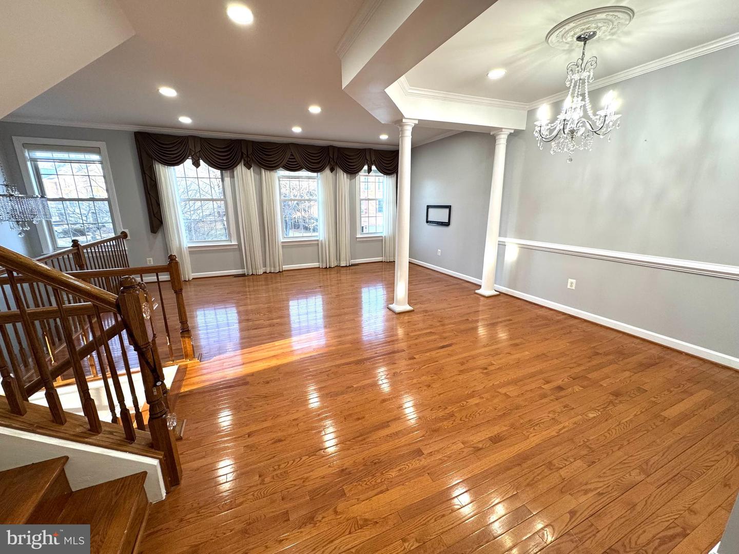 12915 STARTERS LANE, FAIRFAX, Virginia 22033, 3 Bedrooms Bedrooms, ,2 BathroomsBathrooms,Residential,For sale,12915 STARTERS LANE,VAFX2287728 MLS # VAFX2287728