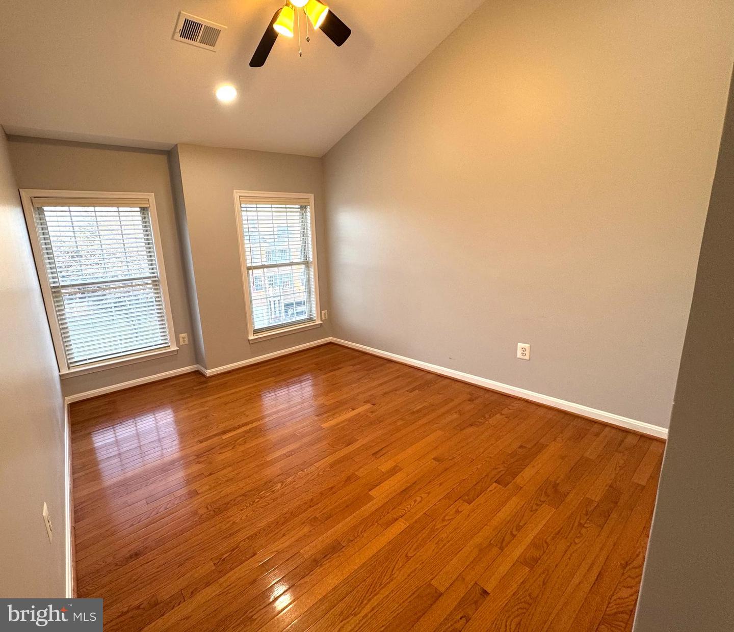12915 STARTERS LANE, FAIRFAX, Virginia 22033, 3 Bedrooms Bedrooms, ,2 BathroomsBathrooms,Residential,For sale,12915 STARTERS LANE,VAFX2287728 MLS # VAFX2287728