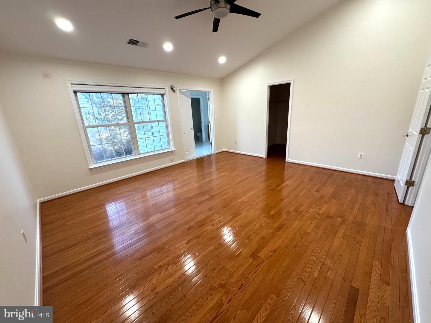 12915 STARTERS LANE, FAIRFAX, Virginia 22033, 3 Bedrooms Bedrooms, ,2 BathroomsBathrooms,Residential,For sale,12915 STARTERS LANE,VAFX2287728 MLS # VAFX2287728