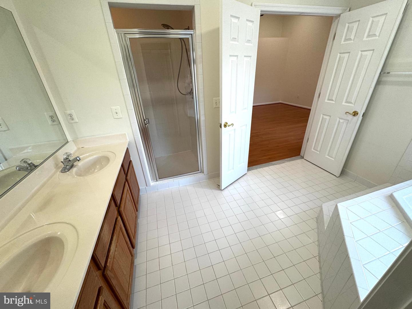 12915 STARTERS LANE, FAIRFAX, Virginia 22033, 3 Bedrooms Bedrooms, ,2 BathroomsBathrooms,Residential,For sale,12915 STARTERS LANE,VAFX2287728 MLS # VAFX2287728