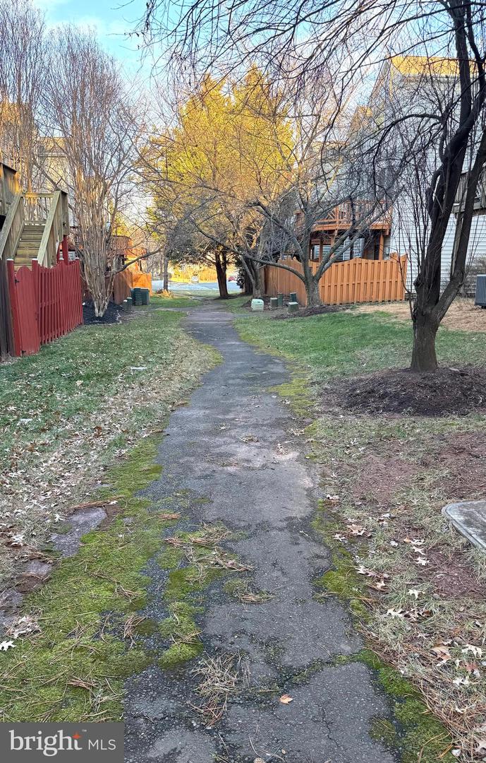 12915 STARTERS LANE, FAIRFAX, Virginia 22033, 3 Bedrooms Bedrooms, ,2 BathroomsBathrooms,Residential,For sale,12915 STARTERS LANE,VAFX2287728 MLS # VAFX2287728