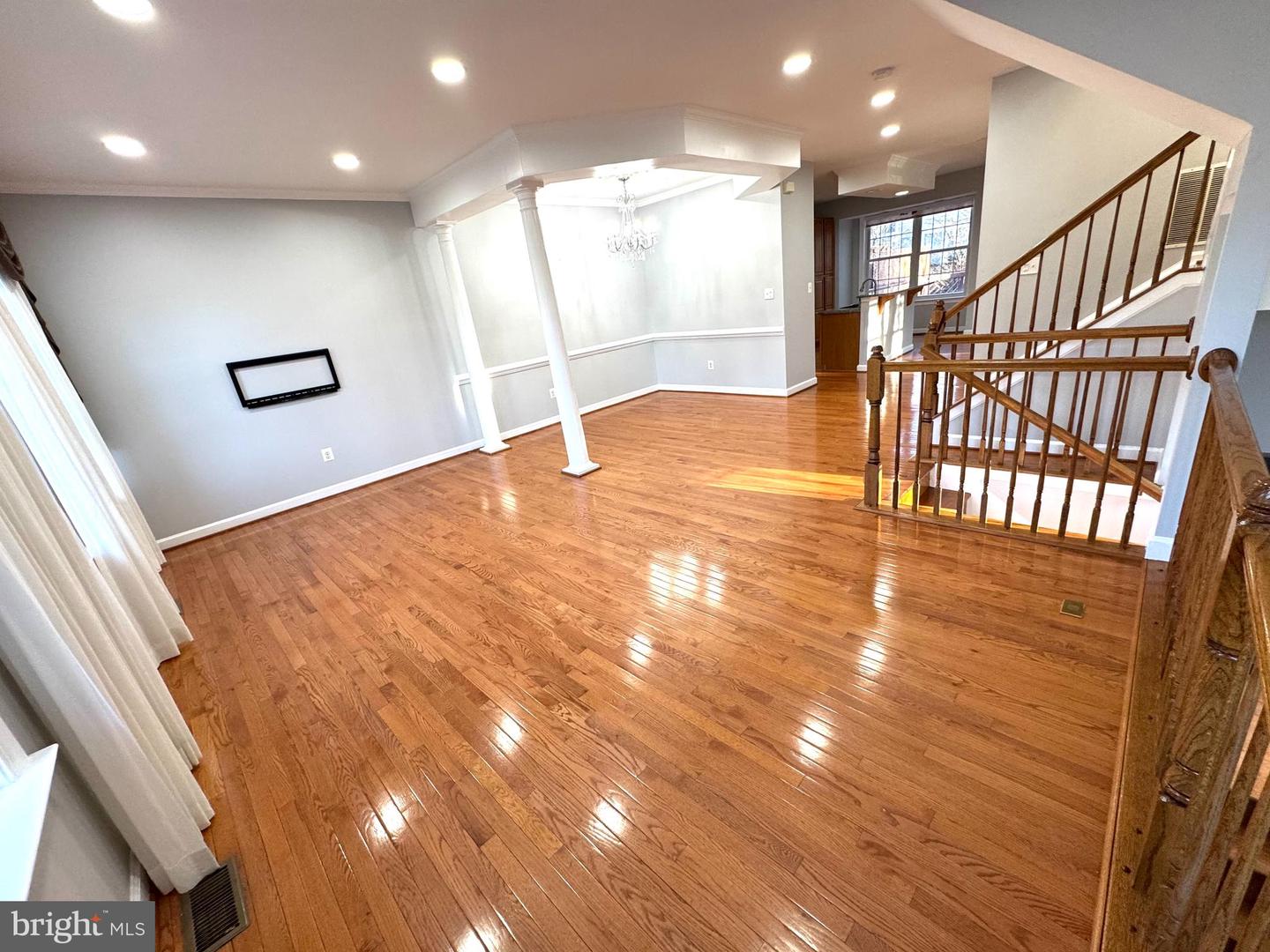 12915 STARTERS LANE, FAIRFAX, Virginia 22033, 3 Bedrooms Bedrooms, ,2 BathroomsBathrooms,Residential,For sale,12915 STARTERS LANE,VAFX2287728 MLS # VAFX2287728