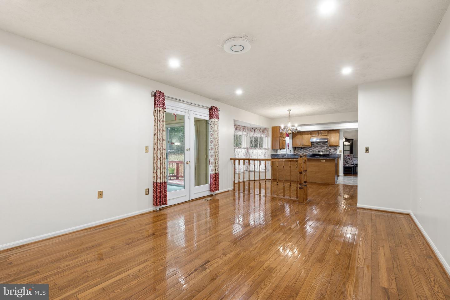 4482 EDSALL DR, WOODBRIDGE, Virginia 22193, 4 Bedrooms Bedrooms, ,3 BathroomsBathrooms,Residential,For sale,4482 EDSALL DR,VAPW2111388 MLS # VAPW2111388