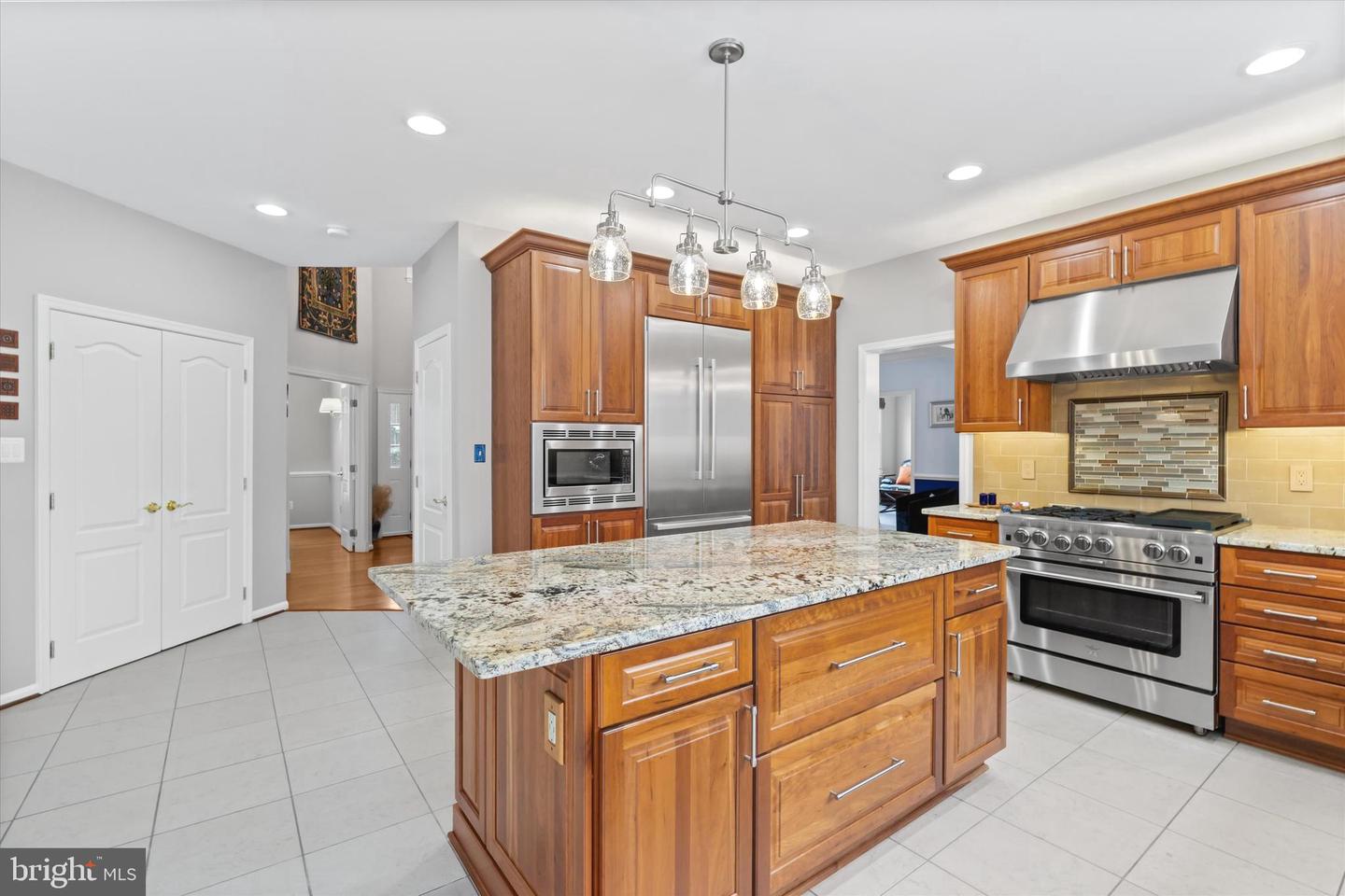 12524 PHILMONT DR, HERNDON, Virginia 20170, 5 Bedrooms Bedrooms, ,3 BathroomsBathrooms,Residential,For sale,12524 PHILMONT DR,VAFX2287814 MLS # VAFX2287814