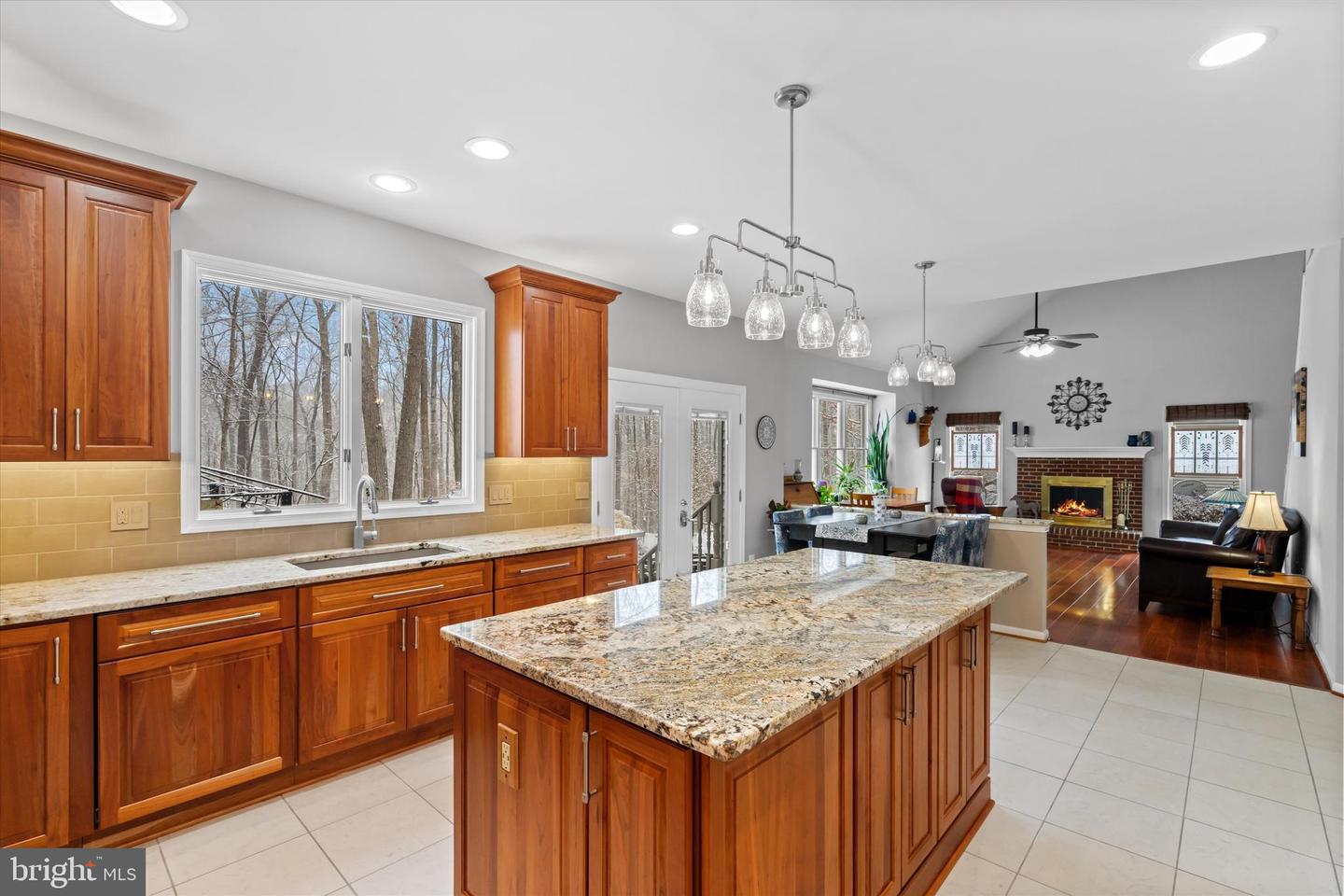 12524 PHILMONT DR, HERNDON, Virginia 20170, 5 Bedrooms Bedrooms, ,3 BathroomsBathrooms,Residential,For sale,12524 PHILMONT DR,VAFX2287814 MLS # VAFX2287814