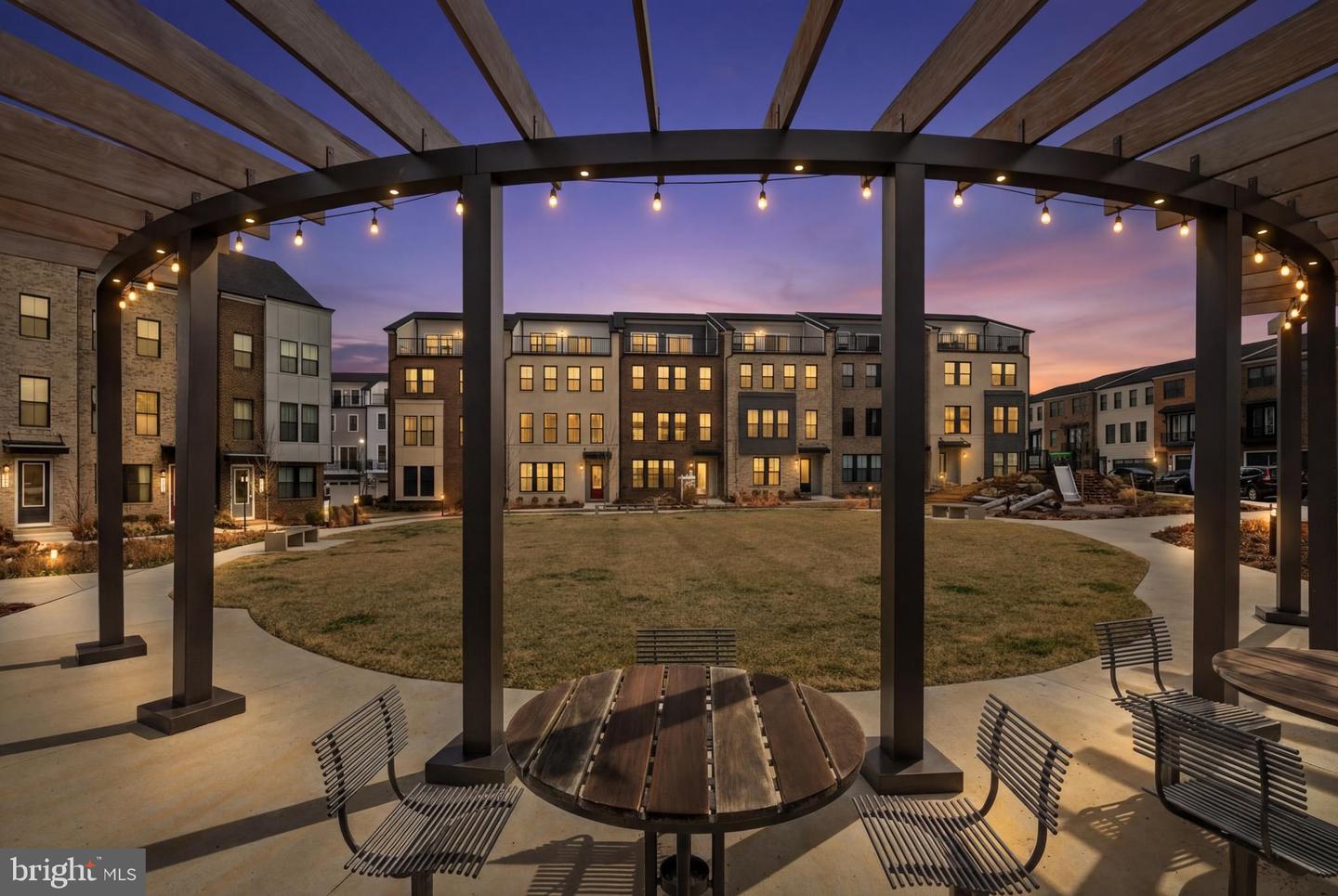 13725 AVIATION PL, HERNDON, Virginia 20171, 4 Bedrooms Bedrooms, ,3 BathroomsBathrooms,Residential,For sale,13725 AVIATION PL,VAFX2287924 MLS # VAFX2287924