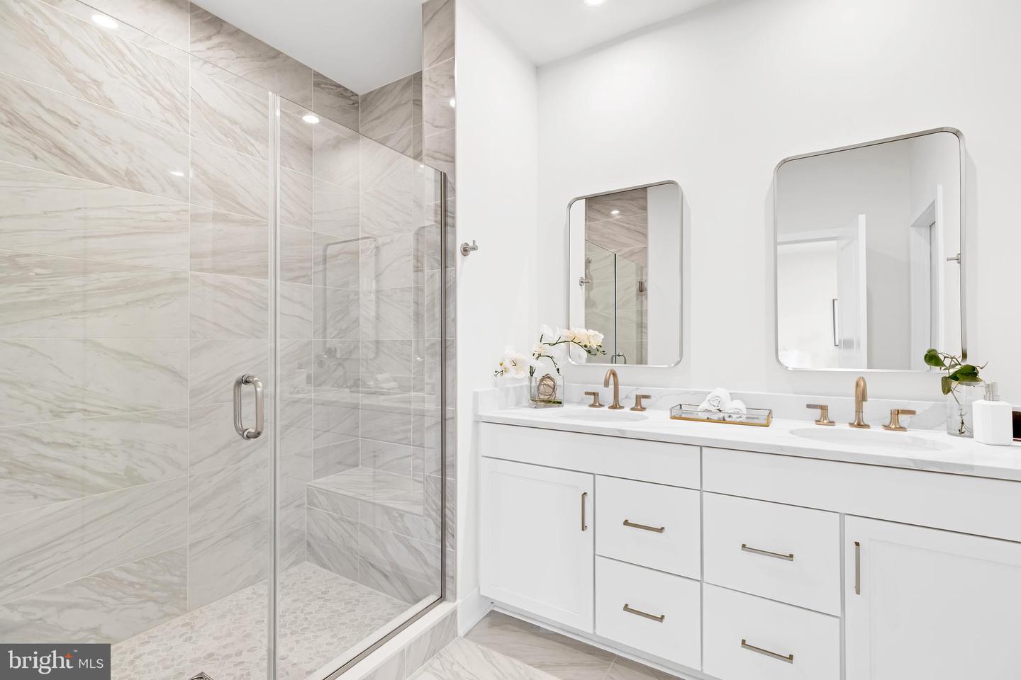 13725 AVIATION PL, HERNDON, Virginia 20171, 4 Bedrooms Bedrooms, ,3 BathroomsBathrooms,Residential,For sale,13725 AVIATION PL,VAFX2287924 MLS # VAFX2287924