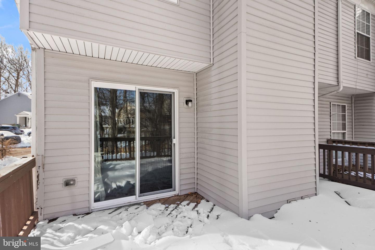 3100 CALLOWAY CT, WOODBRIDGE, Virginia 22192, 3 Bedrooms Bedrooms, 6 Rooms Rooms,2 BathroomsBathrooms,Residential,For sale,3100 CALLOWAY CT,VAPW2111534 MLS # VAPW2111534